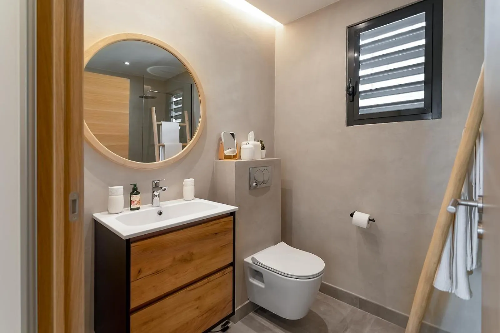 3-Bedrooms Villa 5Min From Orient Bay Cul de Sac