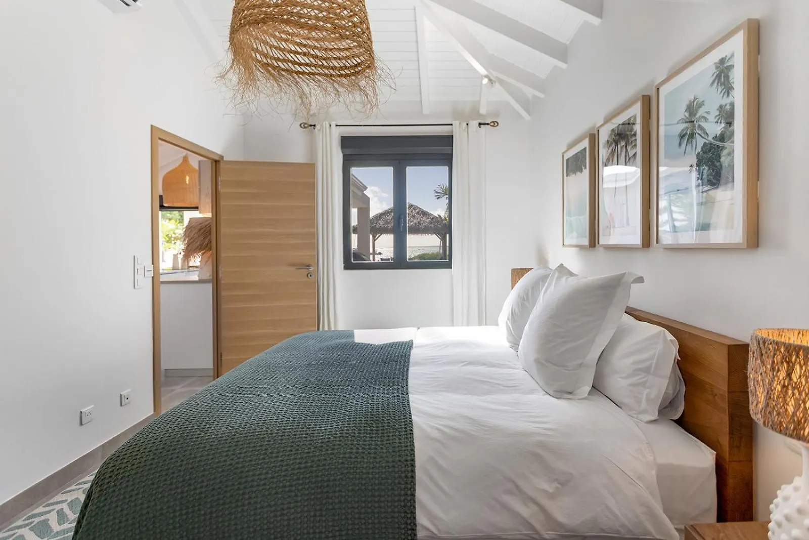 3-Bedrooms Villa 5Min From Orient Bay Cul de Sac