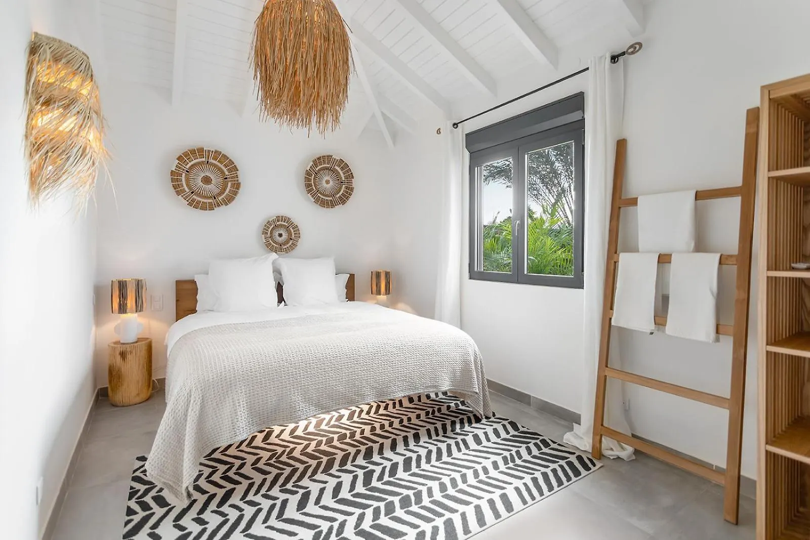 3-Bedrooms Villa 5Min From Orient Bay Cul de Sac 0*,  Sint Maarten