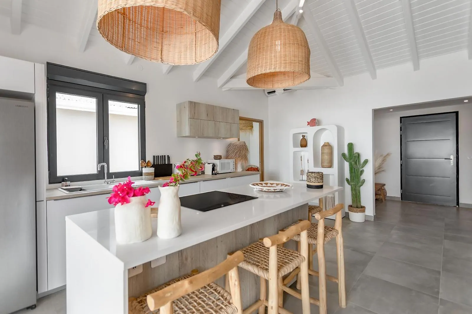 3-Bedrooms Villa 5Min From Orient Bay Cul de Sac 0*,